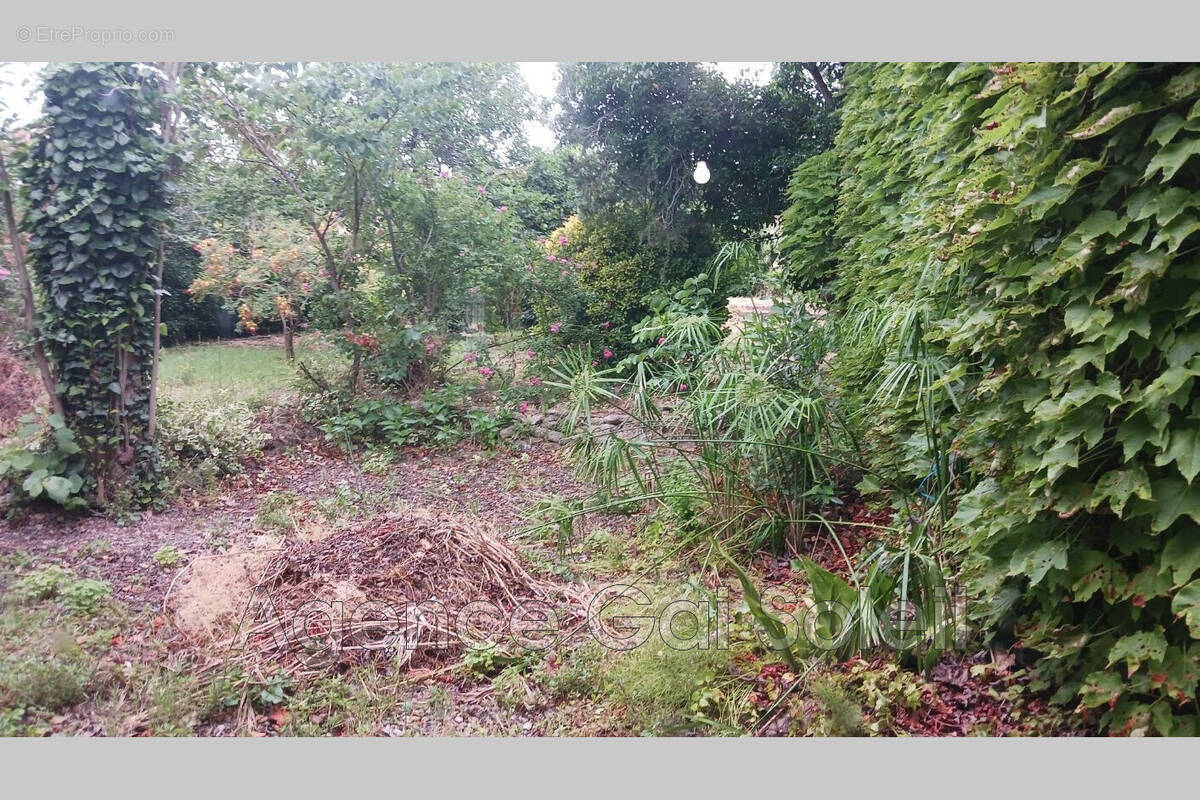 Maison à NISSAN-LEZ-ENSERUNE