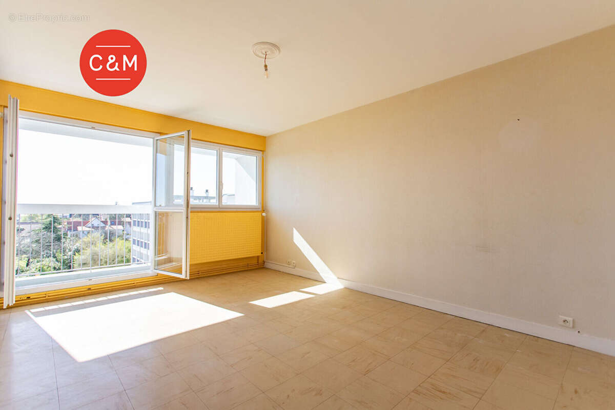 Appartement à REZE