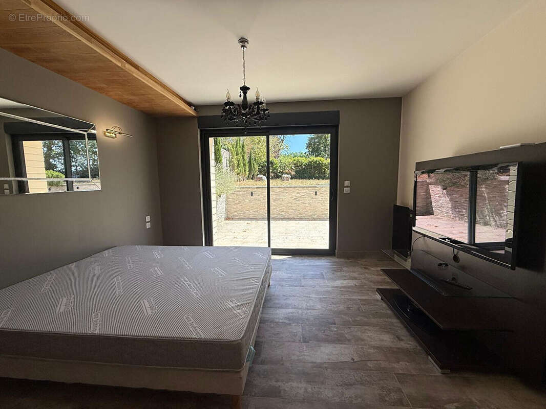 Maison de plain-pied rénovée Quartier St Jean, 174 m², Aucun travaux à prévoir - photo 11