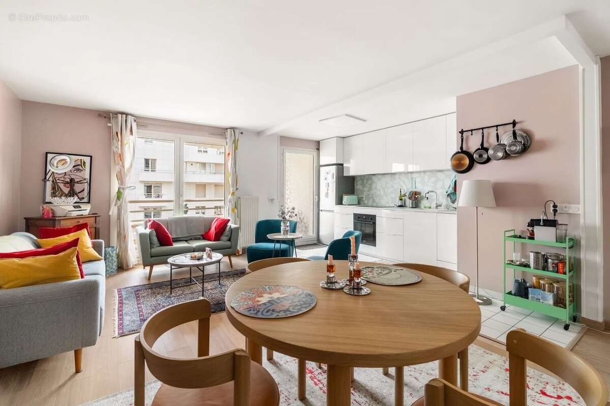 Appartement à LEVALLOIS-PERRET