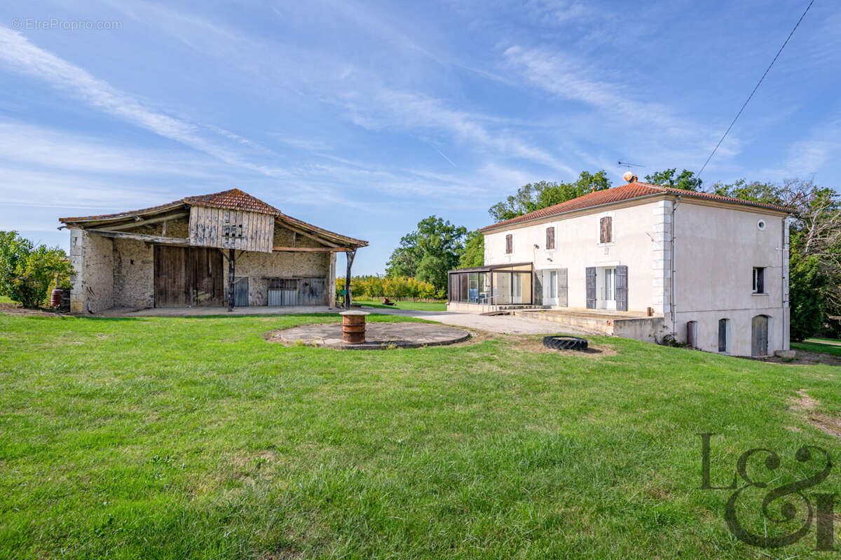 Maison à DOLMAYRAC
