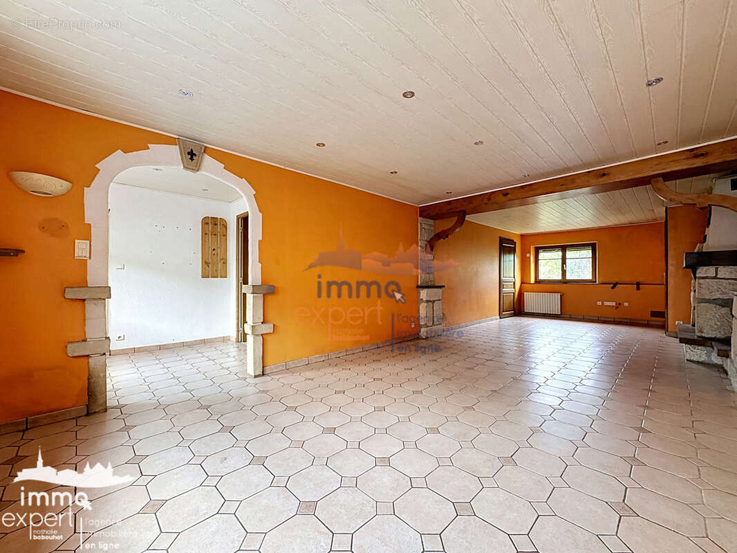 Maison de village à conforter, 7 pièces, 198 m2 - photo 4