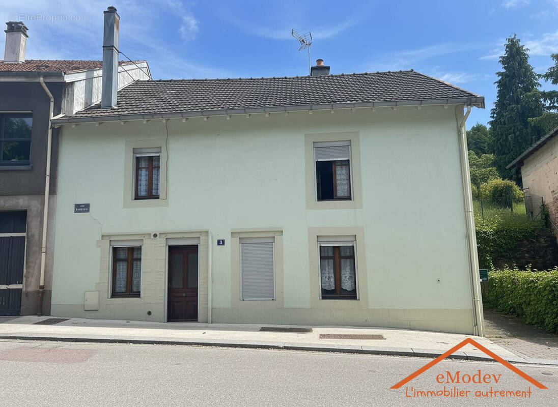 Maison à BRUYERES