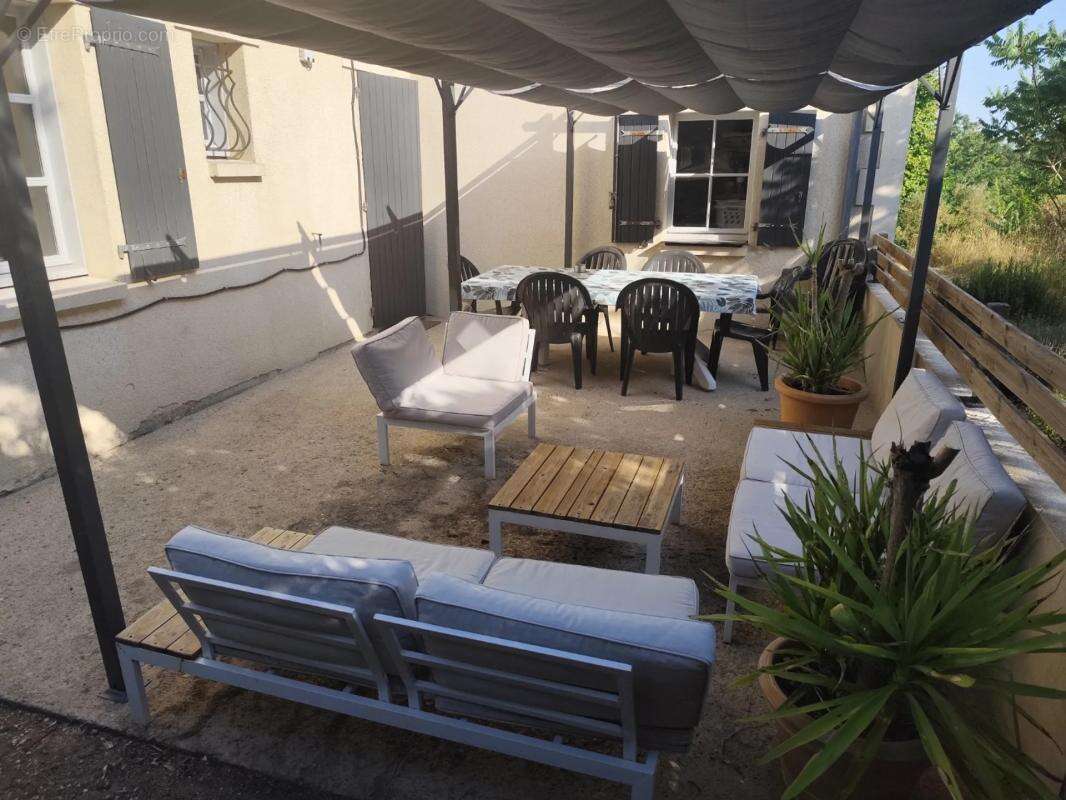 Maison à LINARS