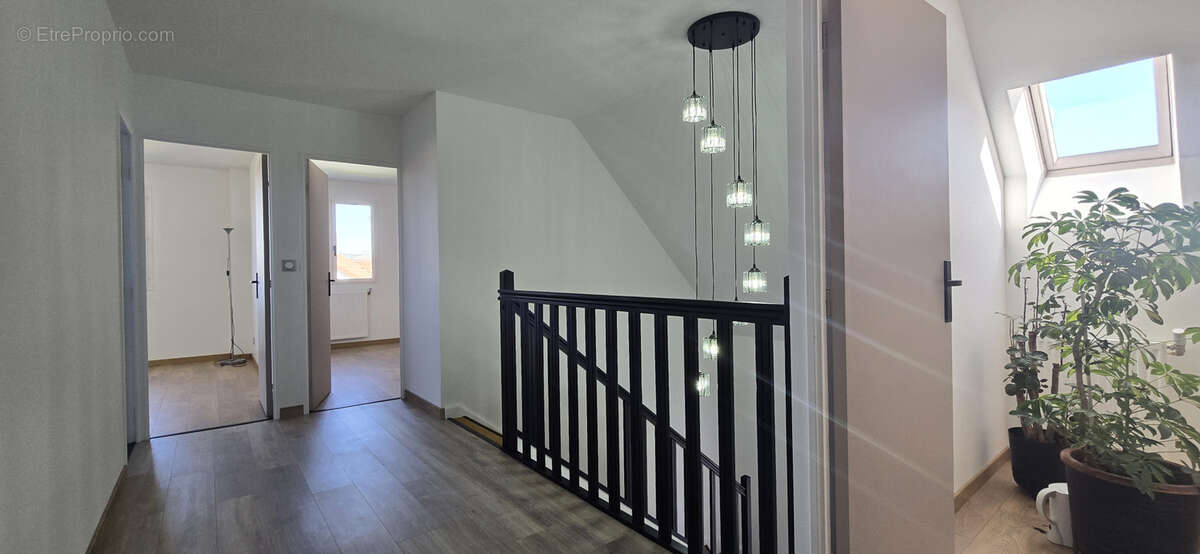 Maison à PERIGNAT-LES-SARLIEVE