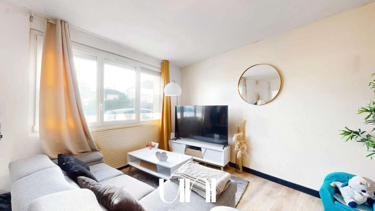 Maison à MAY-SUR-ORNE