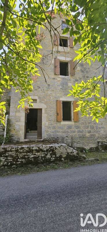 Photo 1 - Maison à BOUZIES