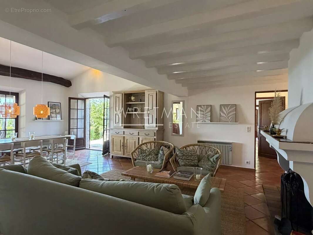 Villa en pierre avec 6 chambres et vue panoramique - SEILLANS - photo 9