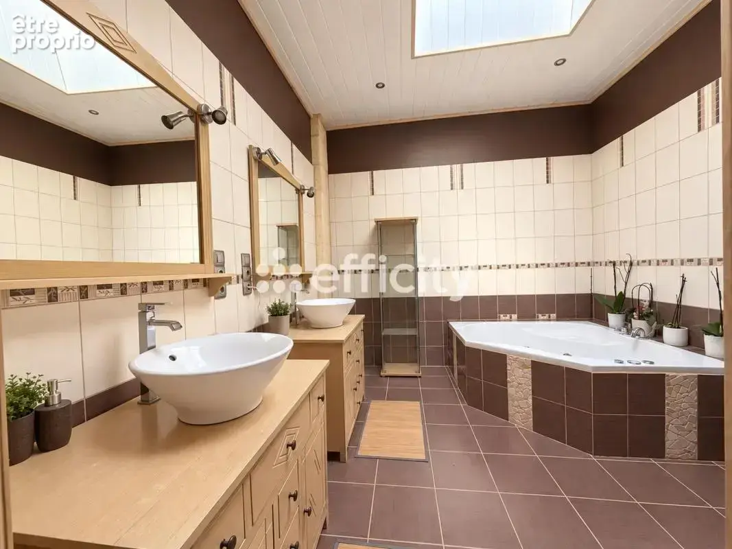 Maison 5 pièces 220 m² à vendre à Puisseguin (33570) - photo 14
