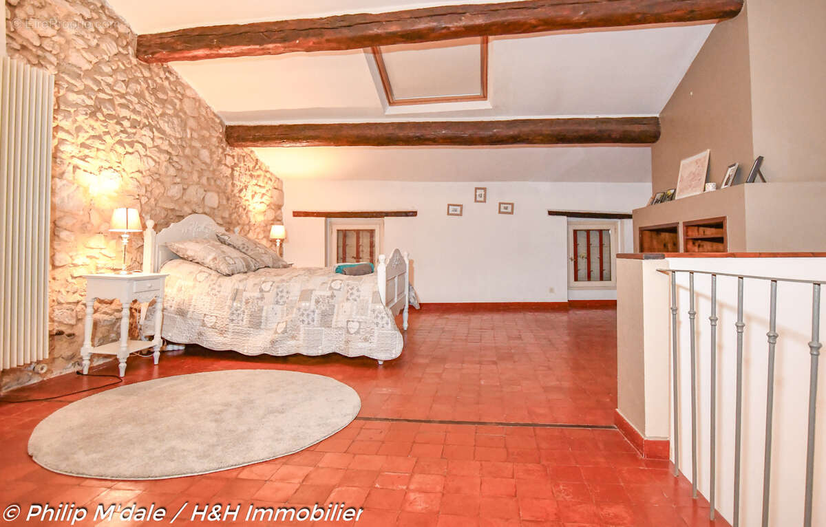 Maison à MORIERES-LES-AVIGNON