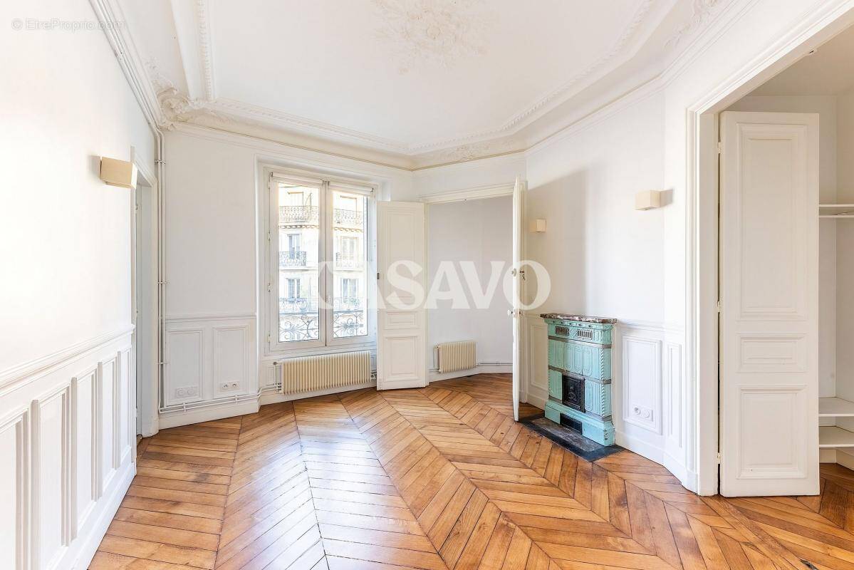 Appartement à PARIS-1E