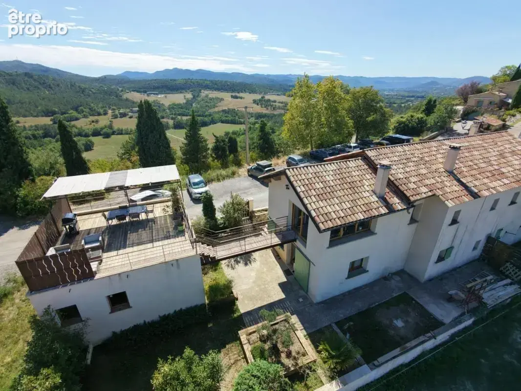 COUP DE CŒUR – Maison en pierres rénovée avec eau de source, vue panoramique et garage – Gaubert, Digne-les-Bains - photo 4