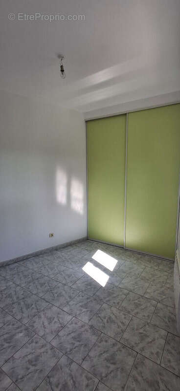 Maison à JONQUIERES-SAINT-VINCENT