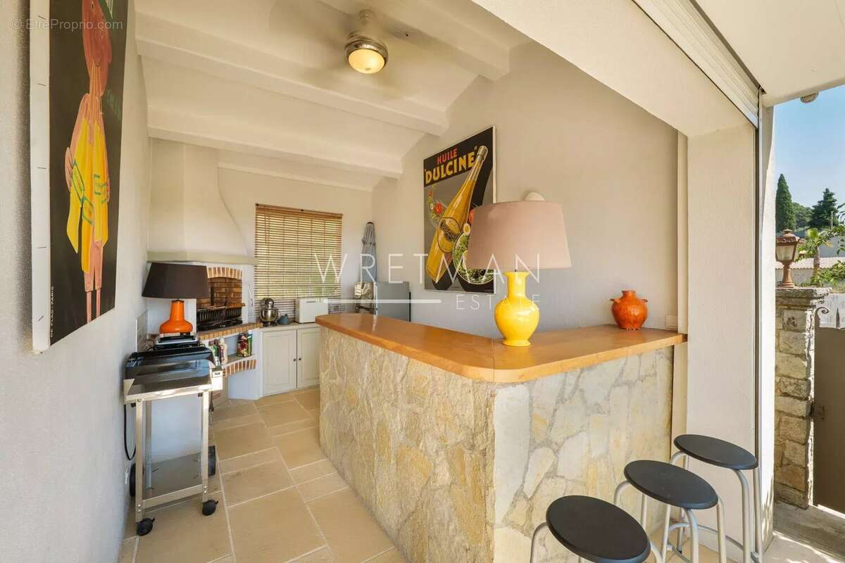Superbe villa provençale avec piscine et vue panoramique mer – Mougins Pibonson - photo 21