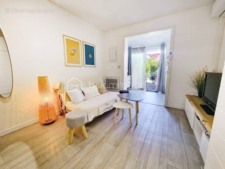 Appartement à BORMES-LES-MIMOSAS