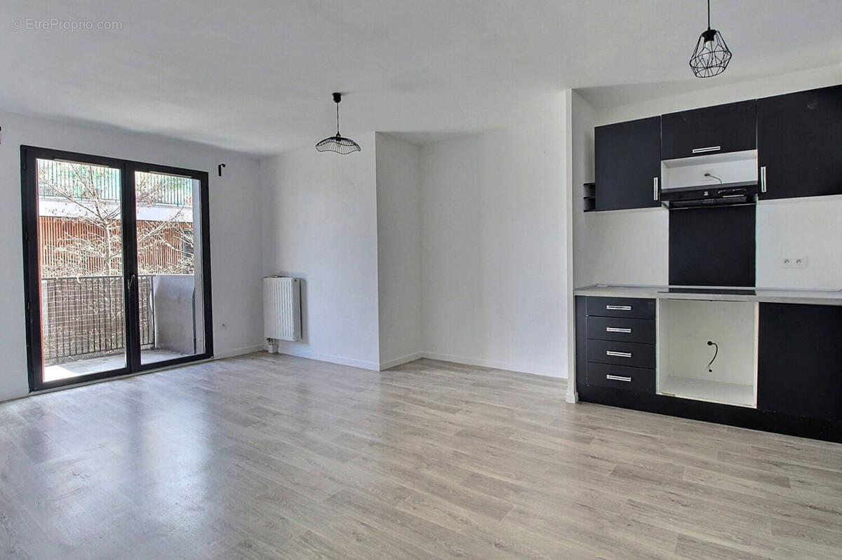 Appartement à COLOMBES