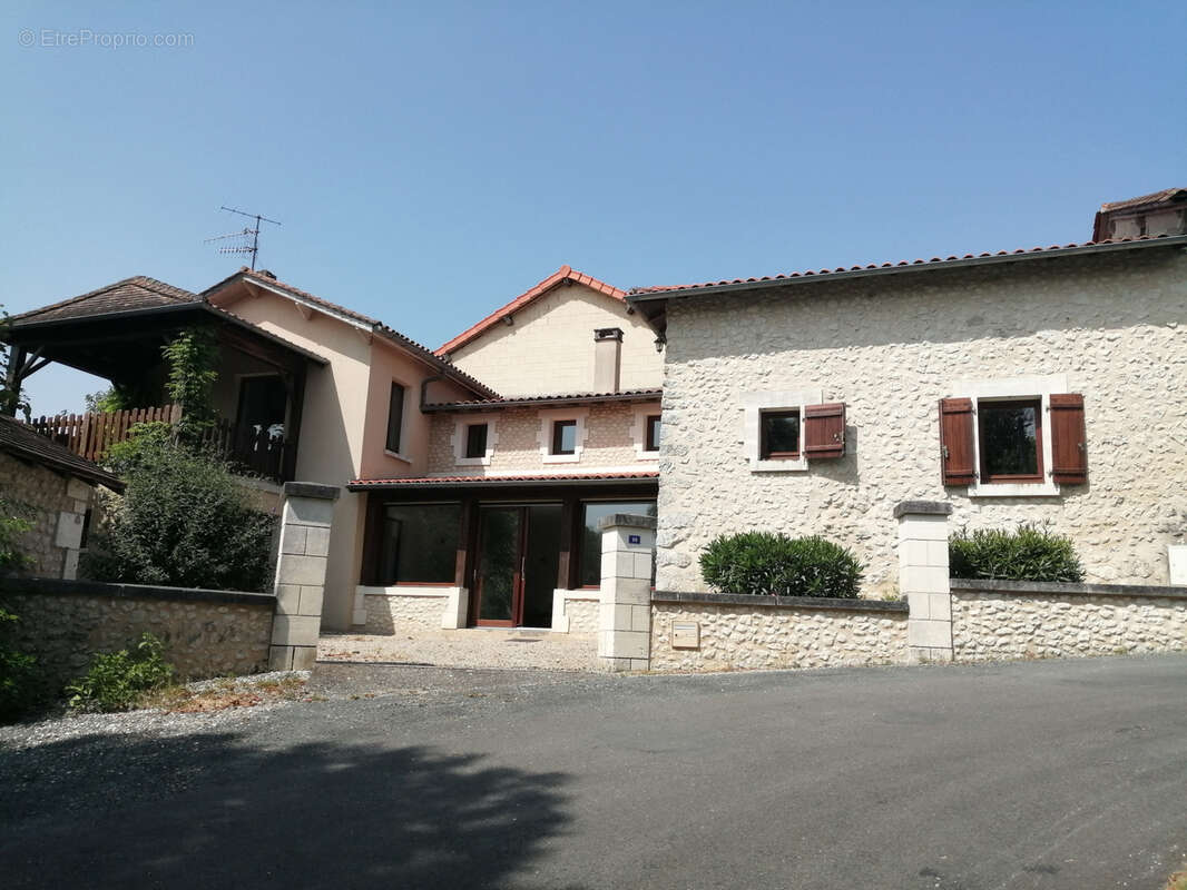 Maison à ALLEMANS