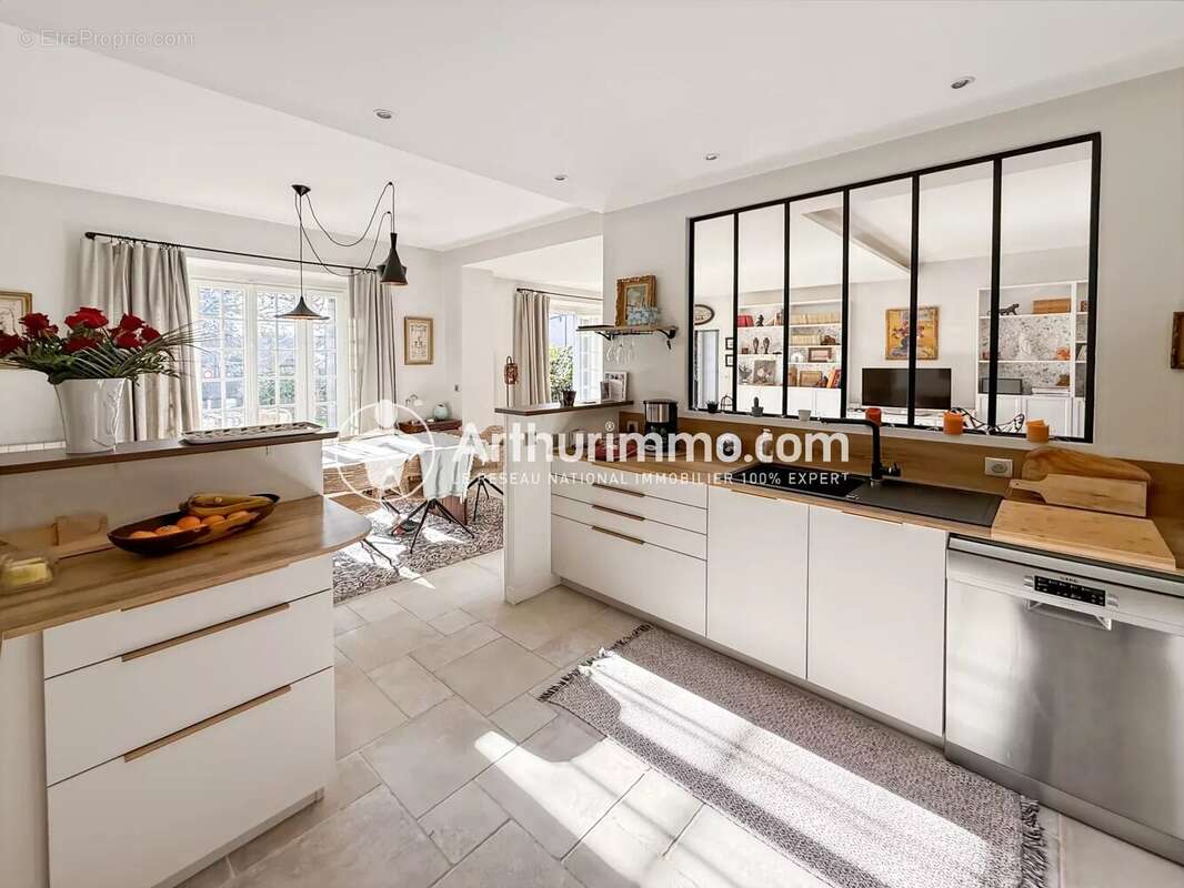 Maison à SOISY-SUR-SEINE