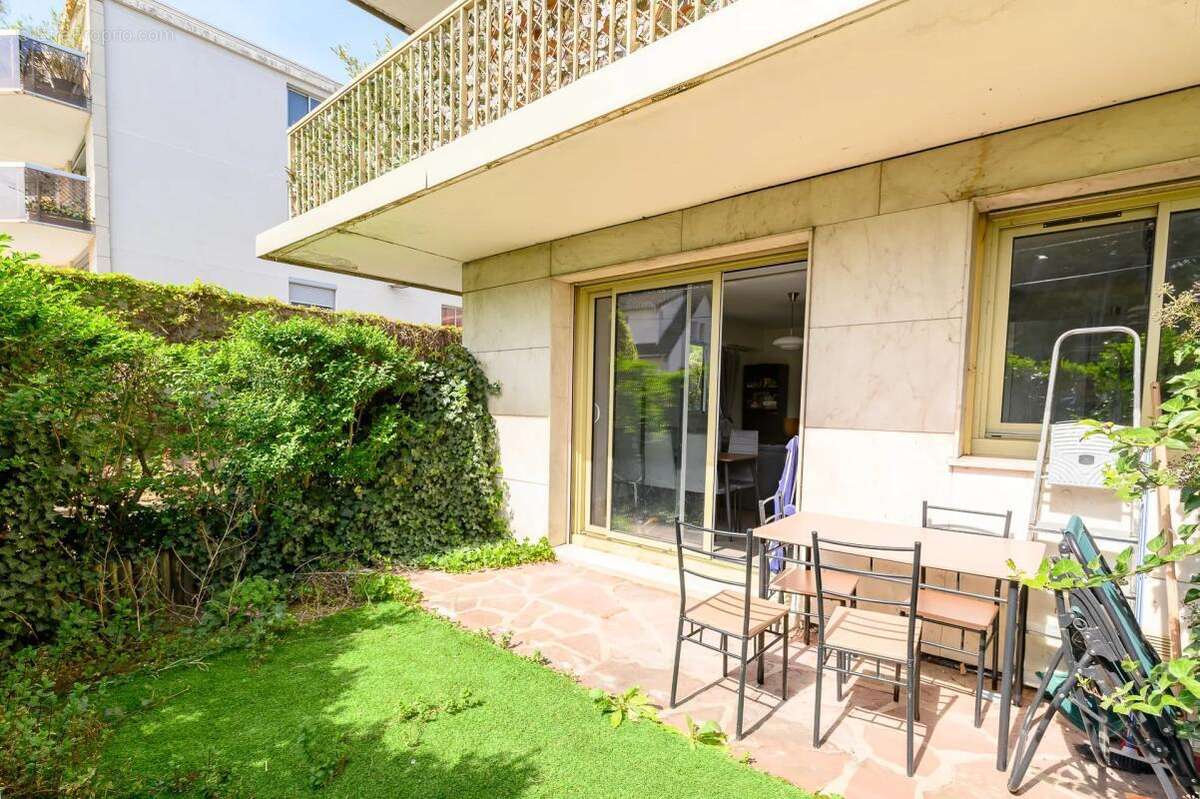 Appartement à SAINT-MAUR-DES-FOSSES