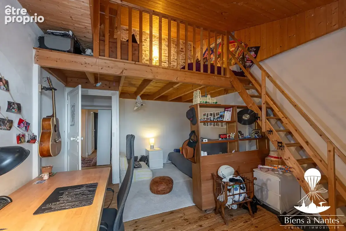 A VENDRE MAISON de VILLE 8 pièces Le Loroux Bottereau 182 m2 - photo 11