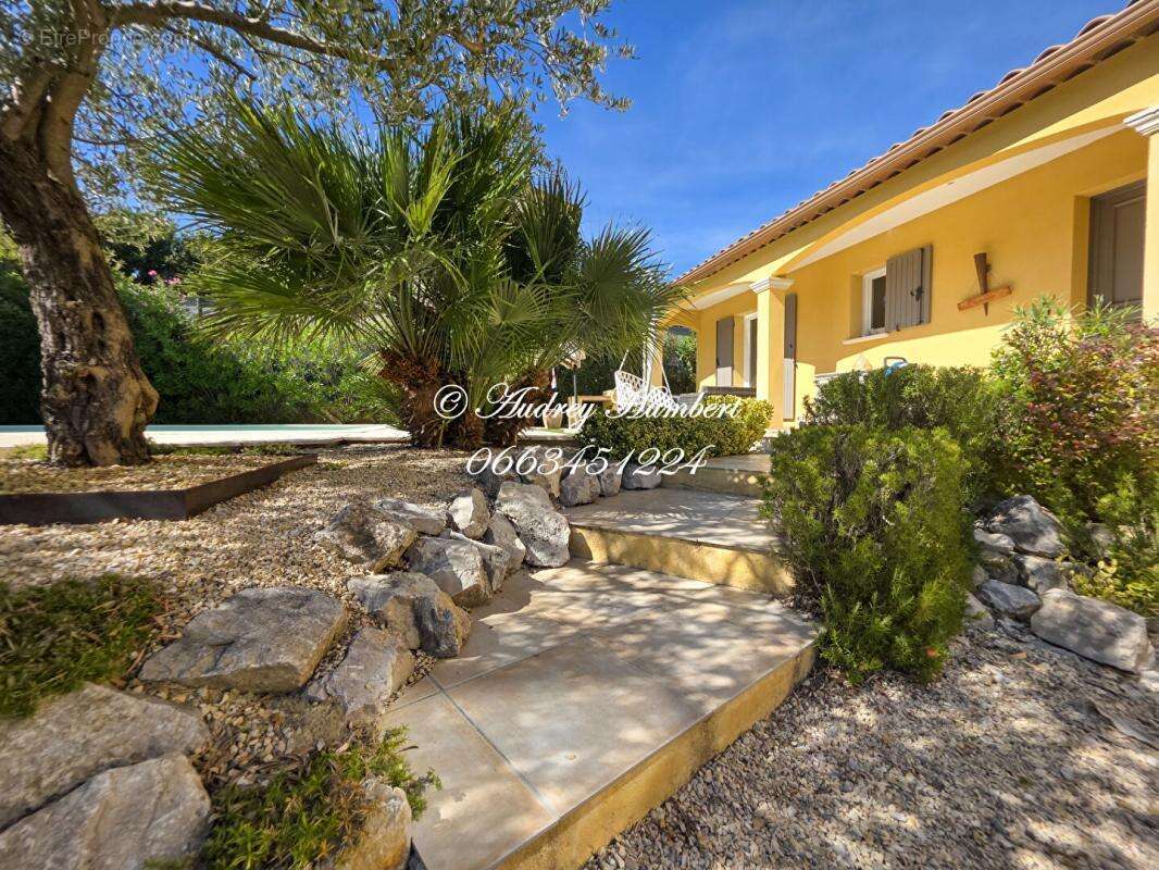 Maison à PIERREVERT