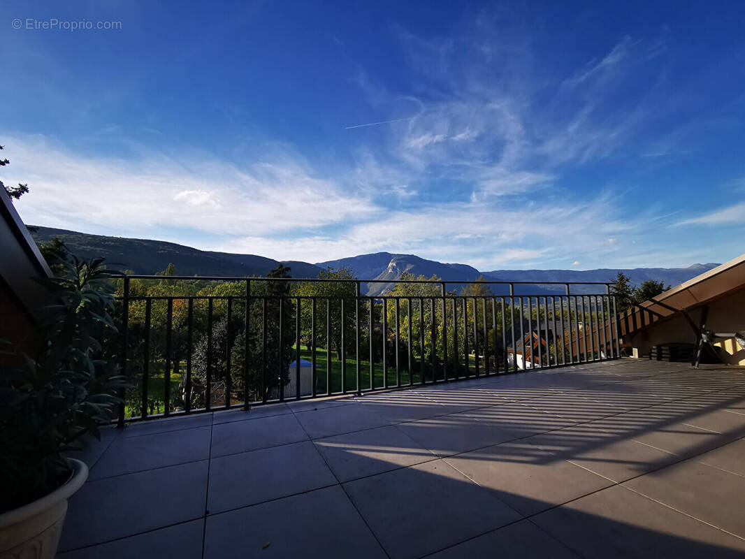 Appartement à DINGY-EN-VUACHE