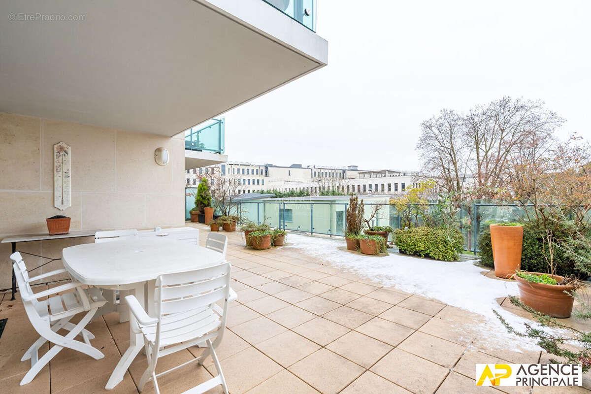 Appartement à MAISONS-LAFFITTE