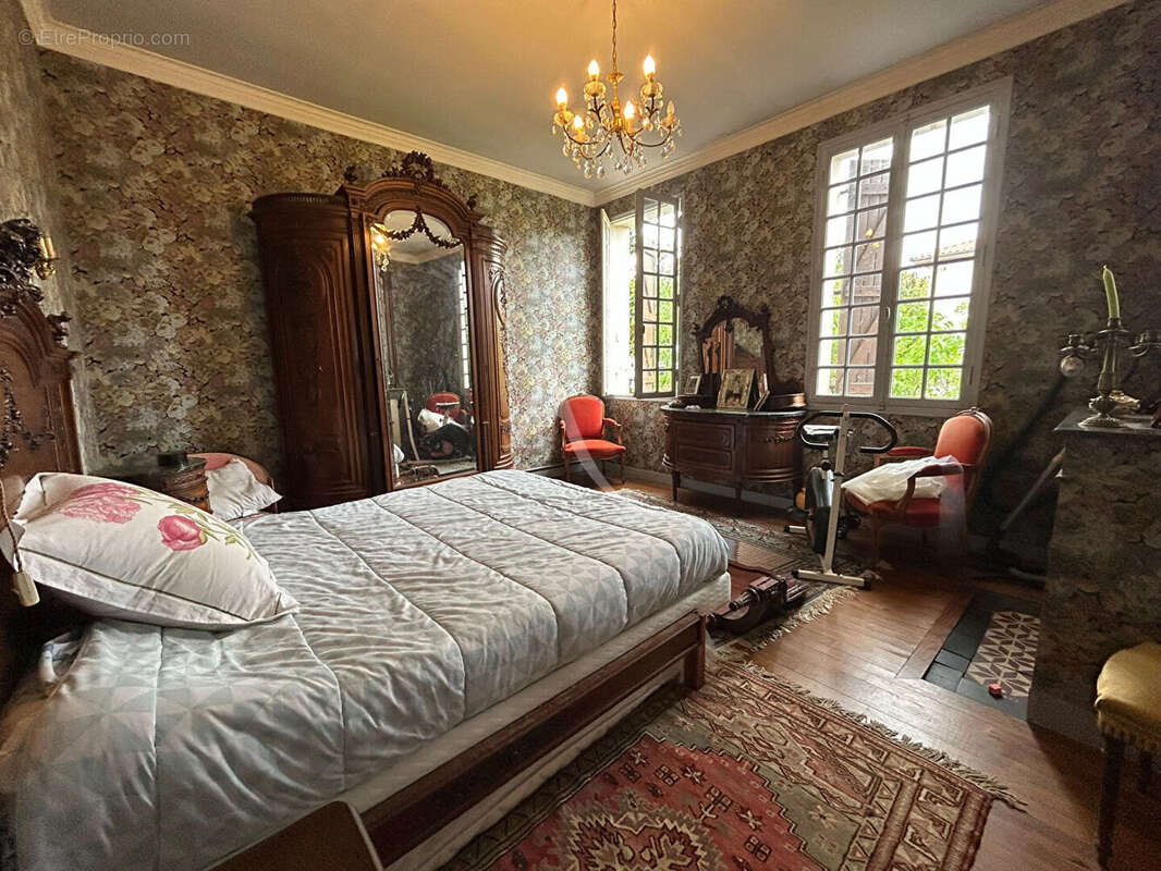 Maison à SAINT-MEDARD-EN-JALLES