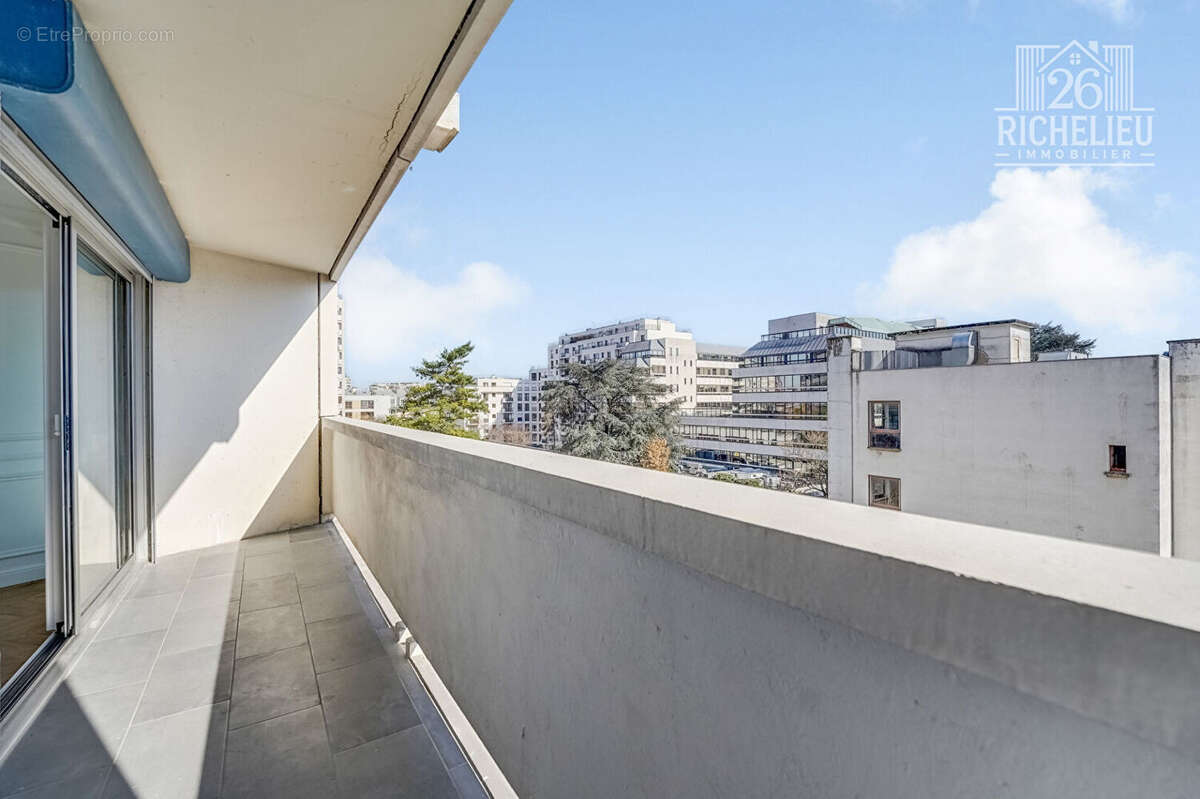Appartement à PARIS-12E