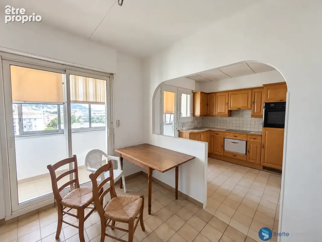 Toulon claret t5 100 m2 en dernier etage - photo 5