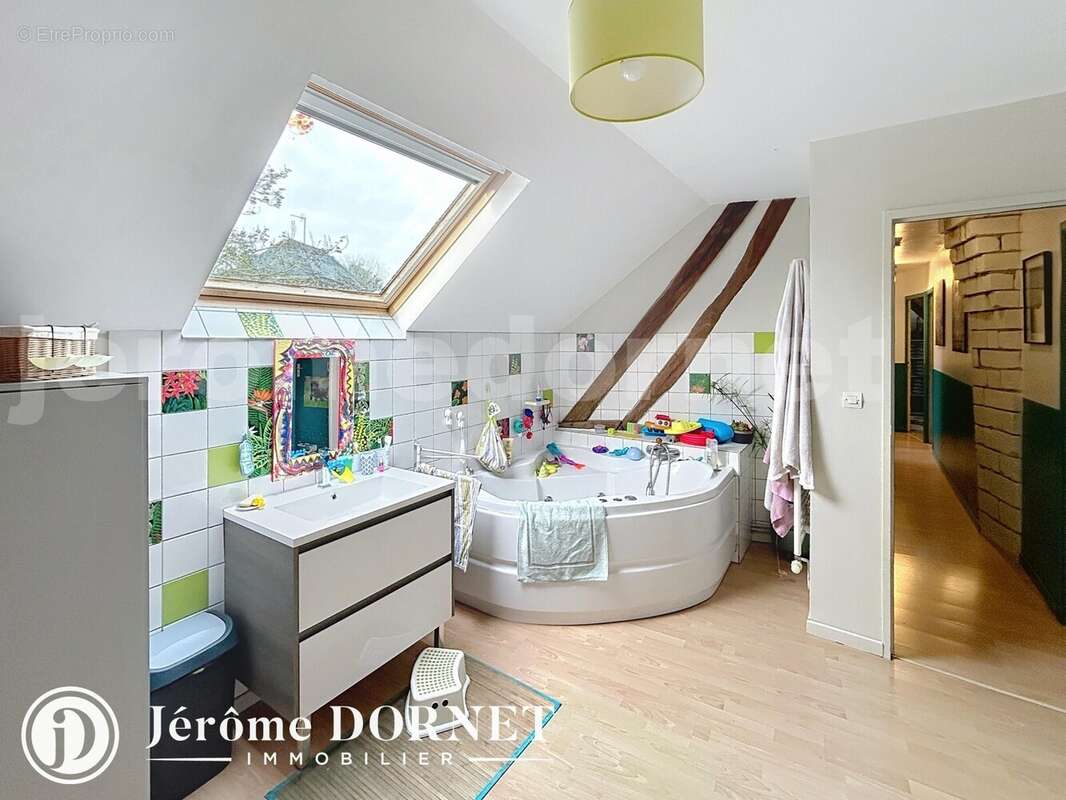 bou_00017 - Maison à BRETEUIL