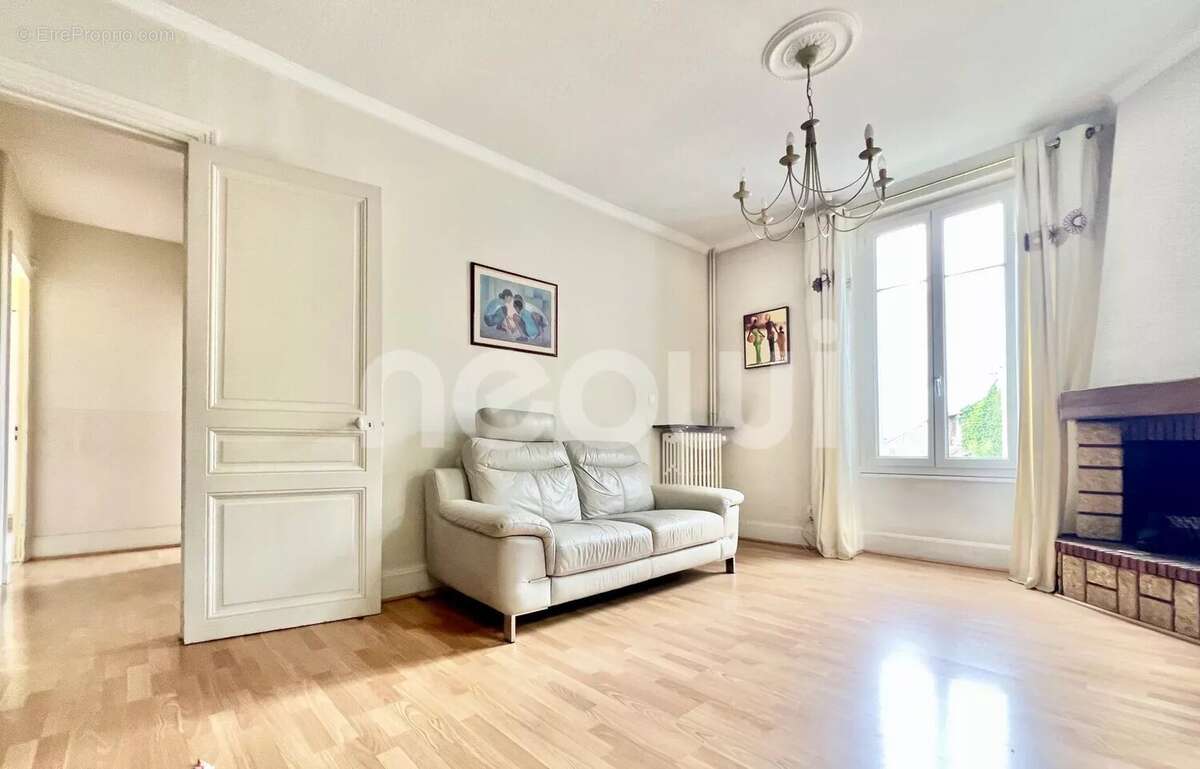 Maison à CHATELGUYON