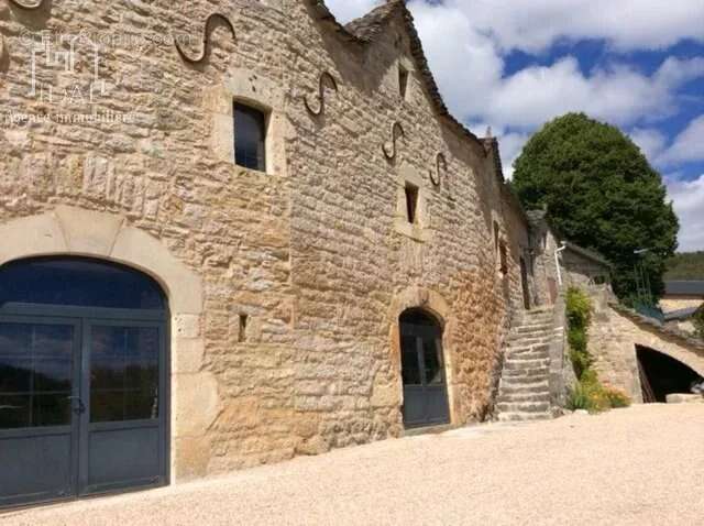 Maison à SEVERAC-LE-CHATEAU