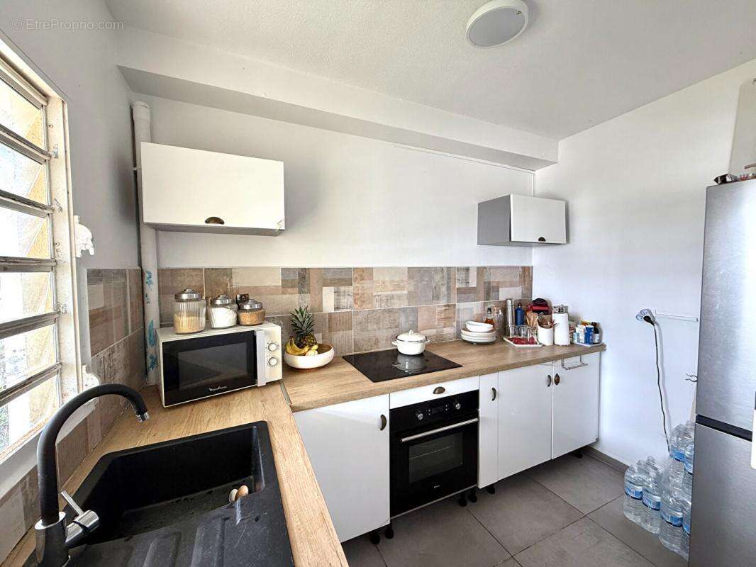 Appartement à BAIE-MAHAULT