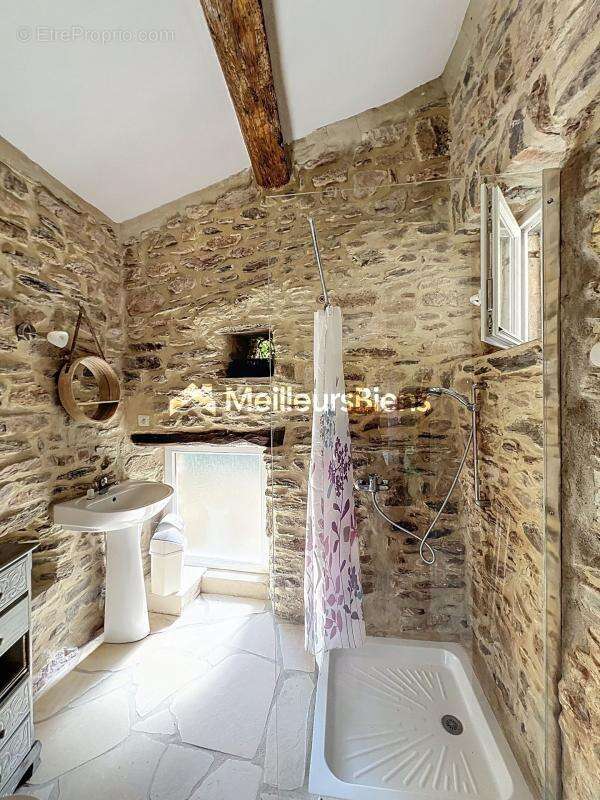 EXCLUSIVITE / Sud Ardèche  - Les Vans : Maison en pierres avec dépendance et Vue - photo 7