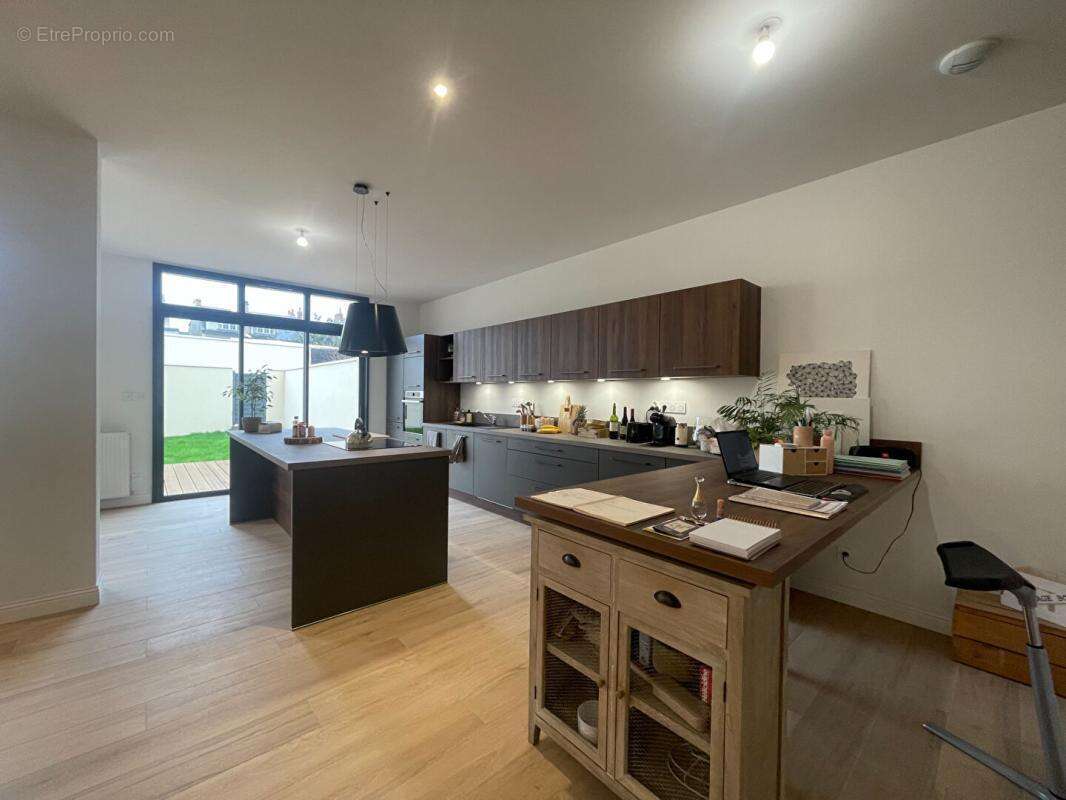 Maison Le Mans 8 pièce(s) 222 m2 - photo 5