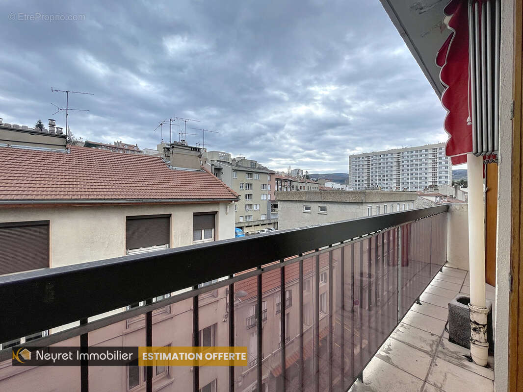 Appartement à SAINT-ETIENNE