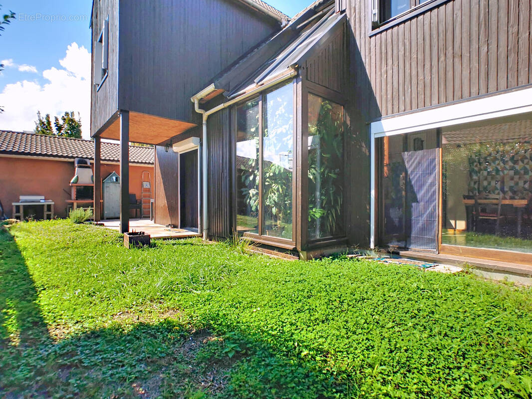 Maison à SAINT-MARTIN-D&#039;HERES