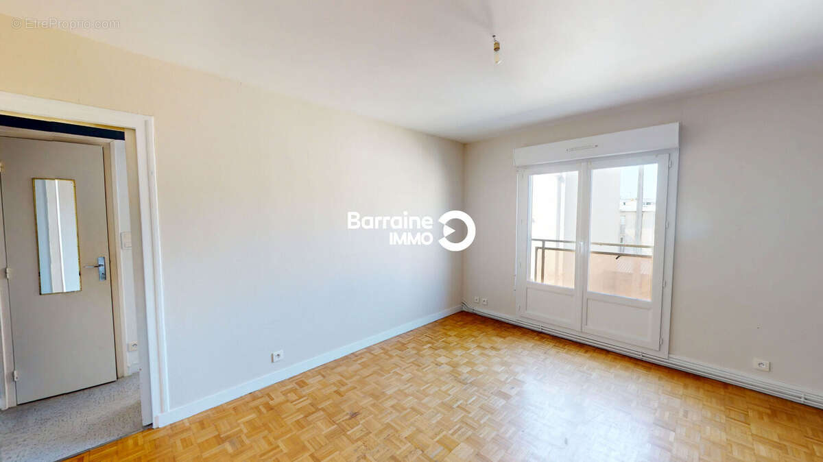 A vendre exclusivite brest saint michel appartement t1 bis 35m² - photo 6