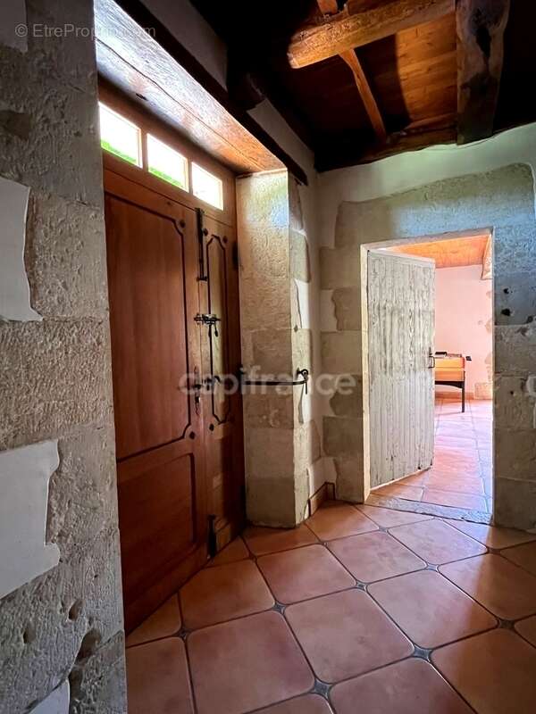 Jolie maison de campagne (320 m2, 9 pièces, 5 chambres) à vendre, sur terrain de 8500 m2, à dix minutes d'Auch (32) - photo 12