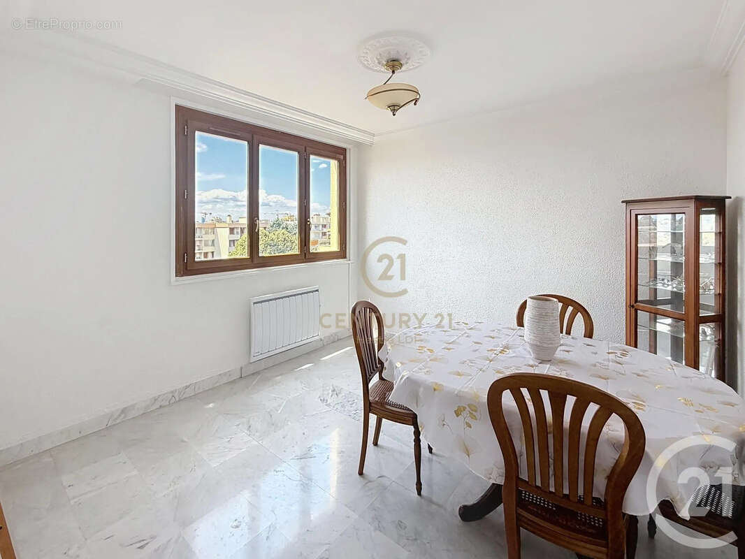 Appartement à BRON