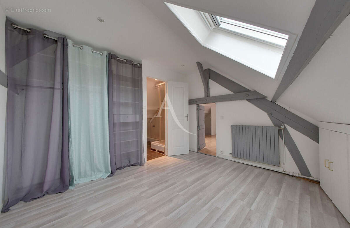 Appartement à ROISSY-EN-BRIE