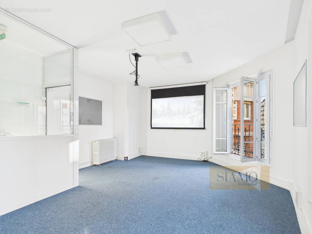 Autre à SAINT-MANDE