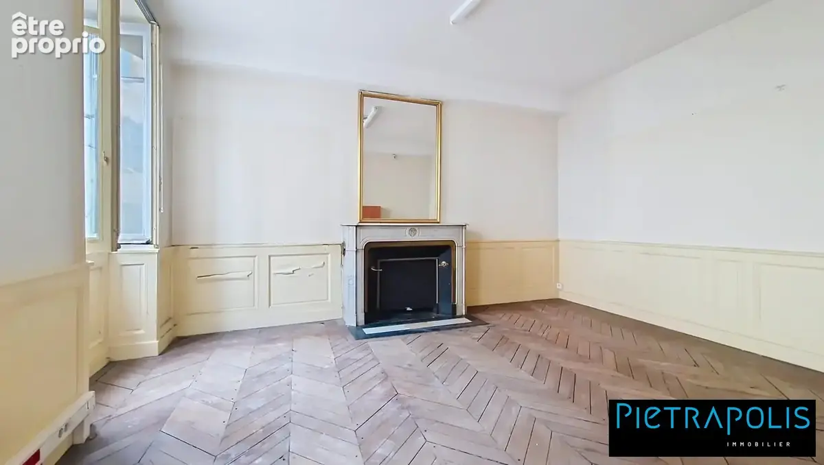 Maison 10 pièces 490 m² à vendre à La Clayette (71800) - photo 5