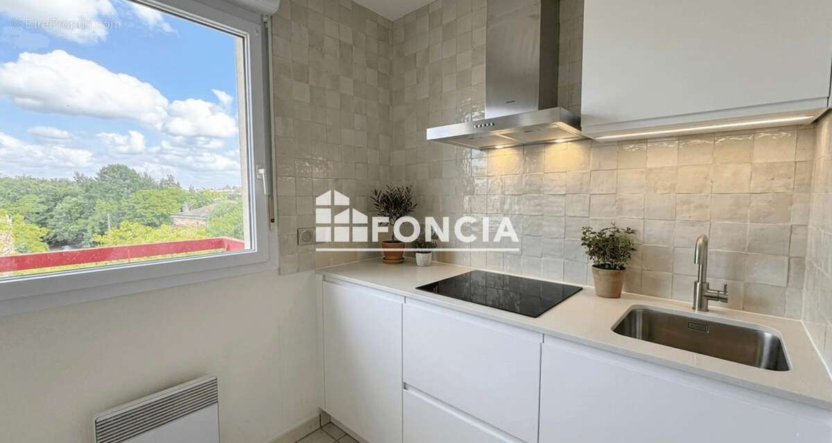 Appartement à CENON