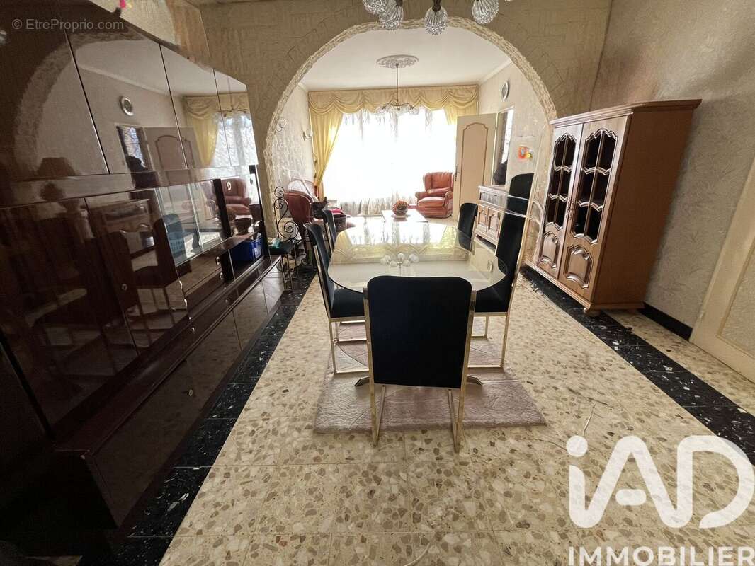 Photo 2 - Maison à NEUVILLE-SUR-ESCAUT