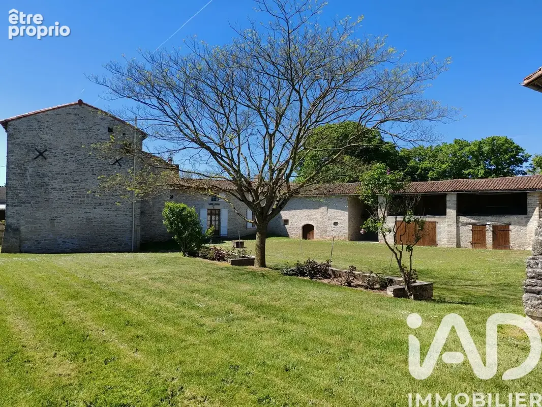 Photo 1 - Maison à VILLEFAGNAN