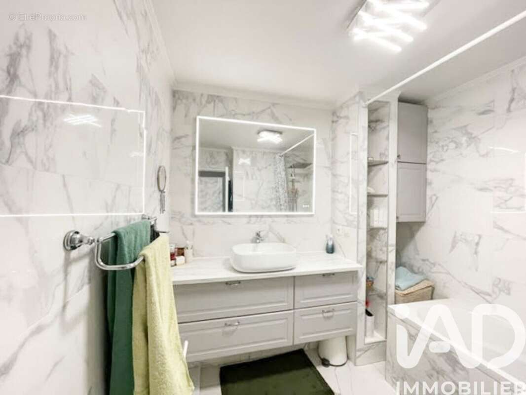 Photo 8 - Appartement à MARGENCY