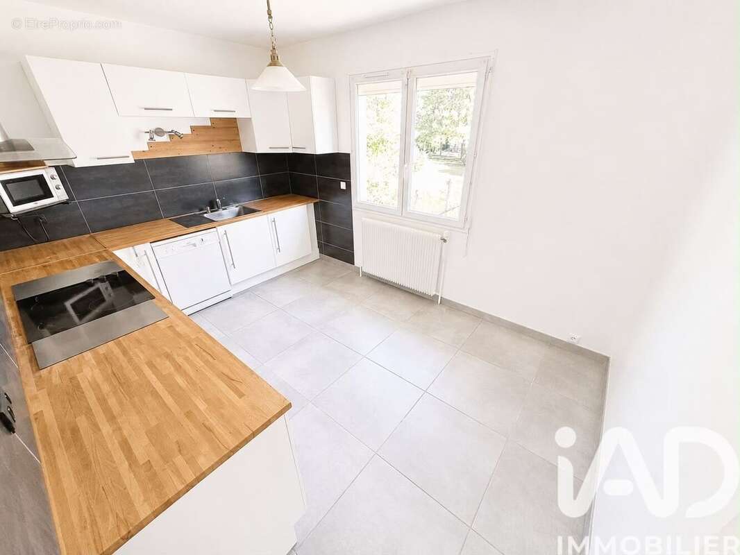 Maison 115 m² à Saint-Arnoult-En-Yvelines  - photo 5