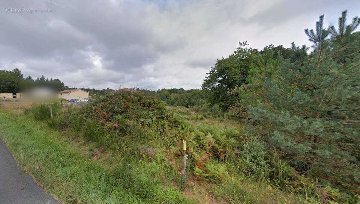 Terrain à PERIGUEUX